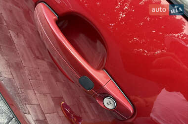 Хетчбек Ford Focus 2012 в 