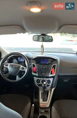 Универсал Ford Focus 2014 в 