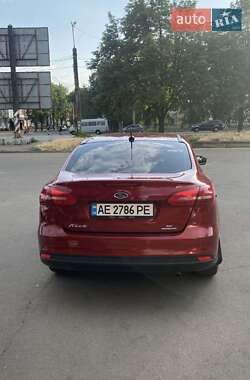Седан Ford Focus 2015 в 