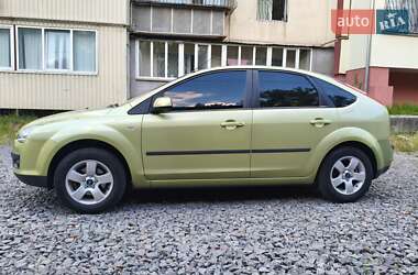 Хэтчбек Ford Focus 2006 в 