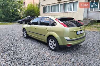 Хэтчбек Ford Focus 2006 в 