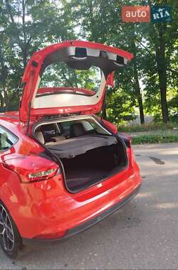 Хэтчбек Ford Focus 2017 в 