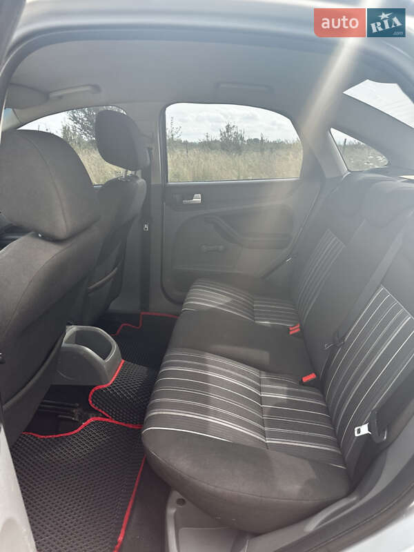 Седан Ford Focus 2008 в Виннице