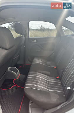 Седан Ford Focus 2008 в 