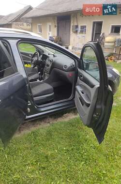 Универсал Ford Focus 2010 в 