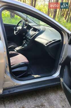 Седан Ford Focus 2013 в 