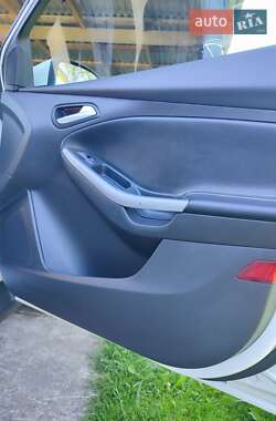 Универсал Ford Focus 2013 в 