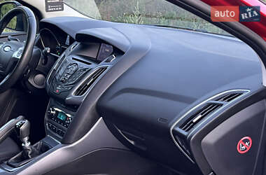 Универсал Ford Focus 2012 в 