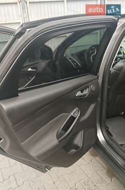 Седан Ford Focus 2013 в 