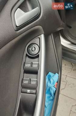 Седан Ford Focus 2013 в 