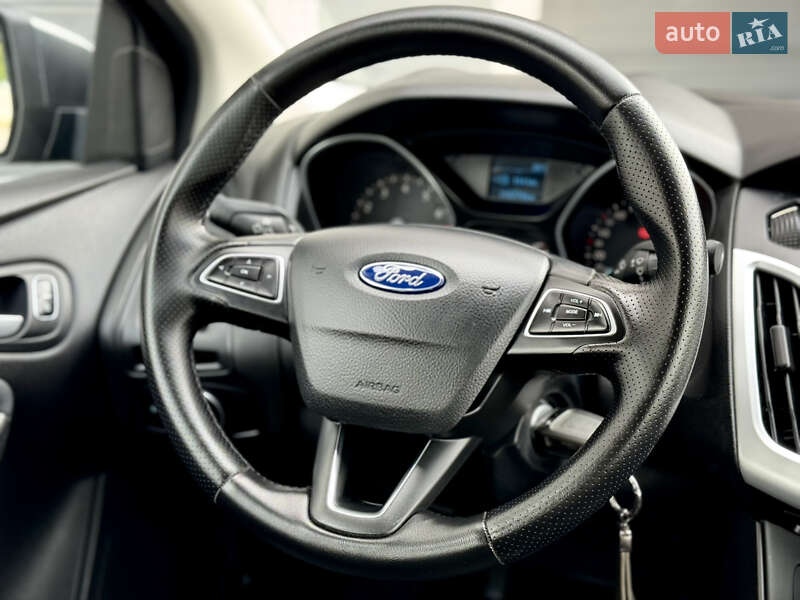 Седан Ford Focus 2015 в Виннице