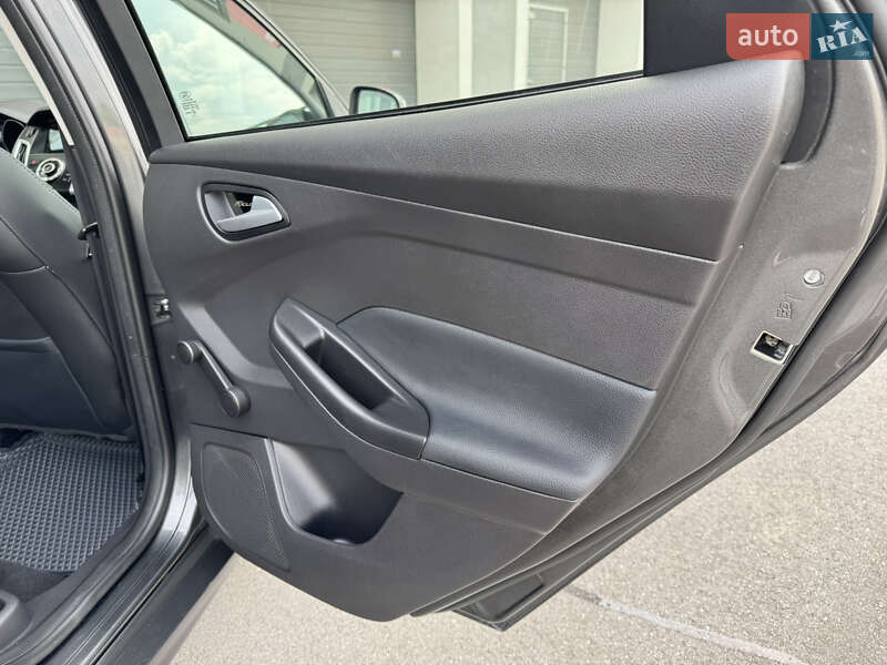 Седан Ford Focus 2015 в Виннице