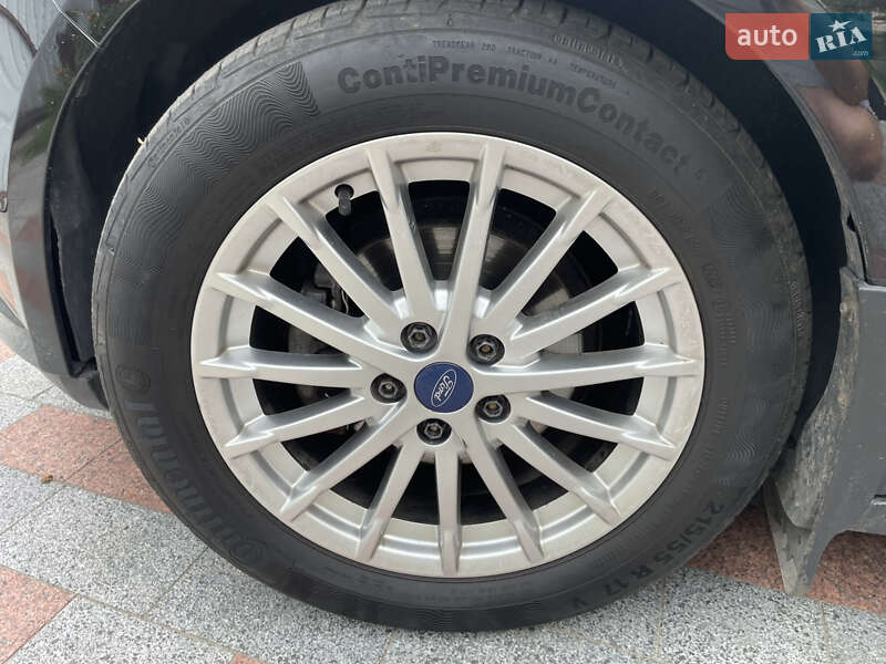 Хэтчбек Ford Focus 2013 в Киеве