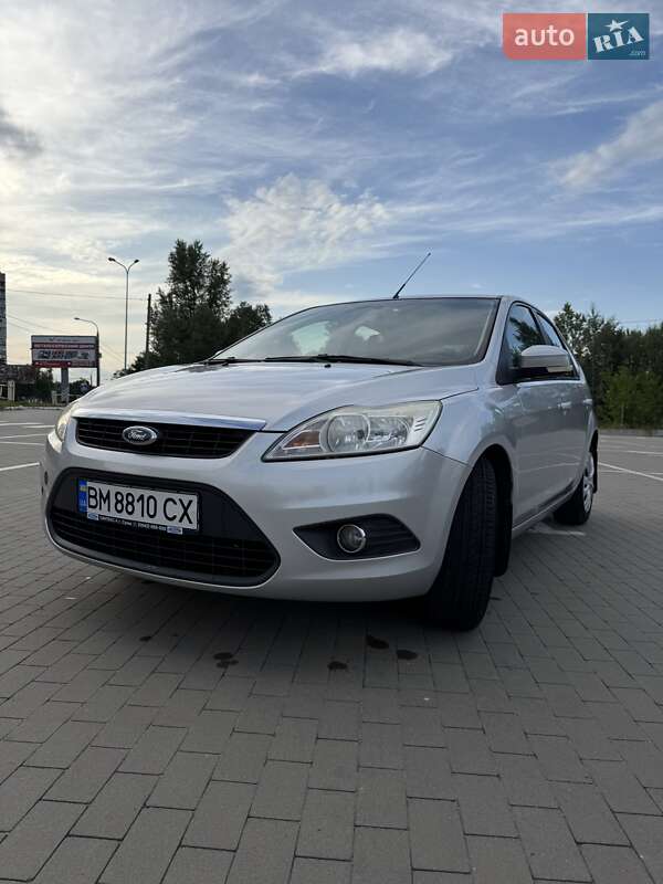 Хэтчбек Ford Focus 2010 в Сумах
