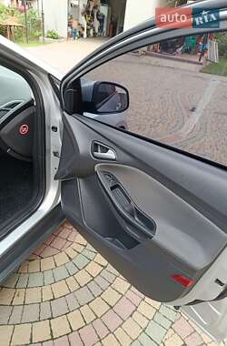 Универсал Ford Focus 2012 в 