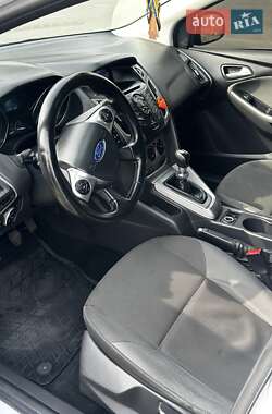 Универсал Ford Focus 2011 в 