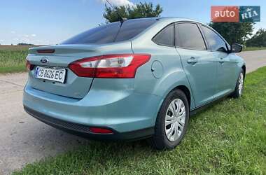Седан Ford Focus 2011 в 