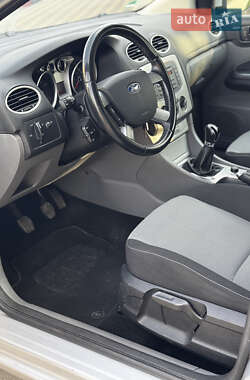 Универсал Ford Focus 2010 в 