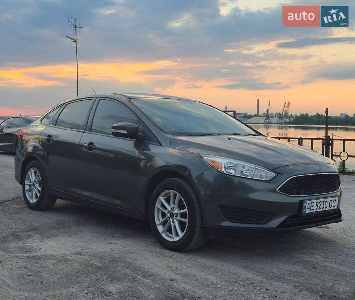 Седан Ford Focus 2015 в Днепре
