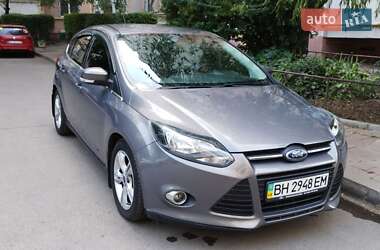 Хэтчбек Ford Focus 2013 в 