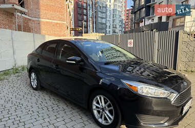 Седан Ford Focus 2015 в 