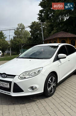 Седан Ford Focus 2012 в Чернівцях