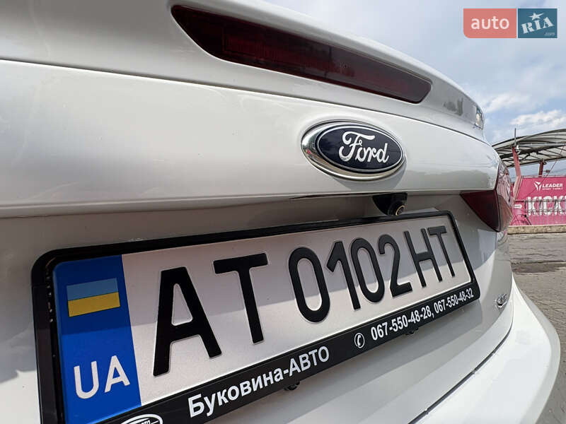 Седан Ford Focus 2012 в Черновцах