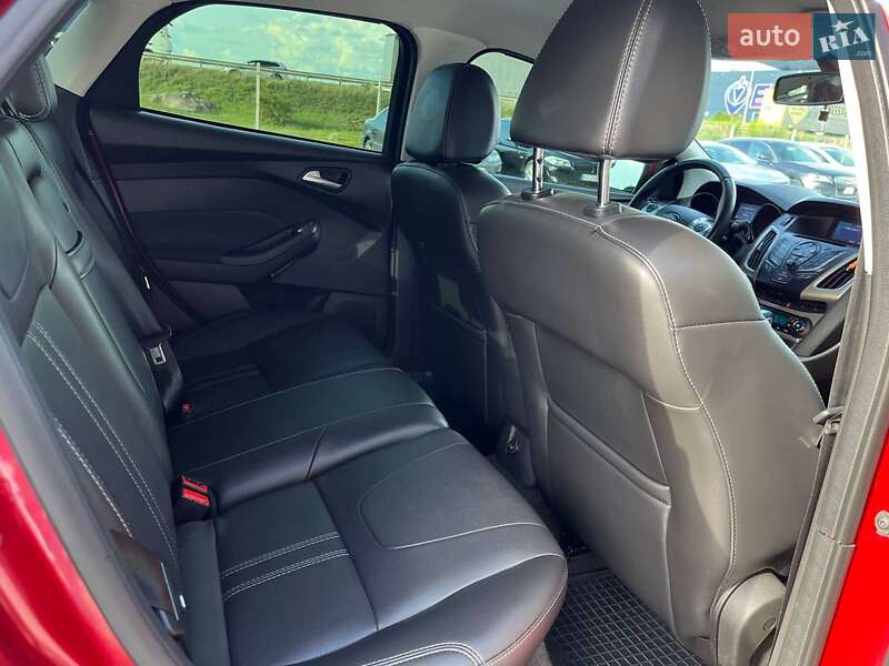Хэтчбек Ford Focus 2012 в Львове