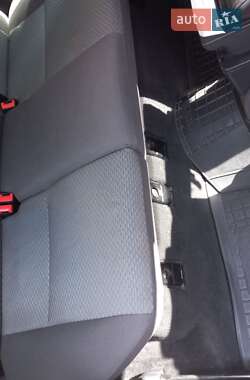 Хэтчбек Ford Focus 2005 в 