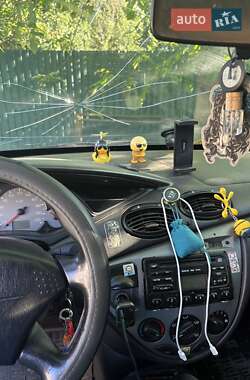 Универсал Ford Focus 2000 в 