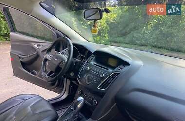 Седан Ford Focus 2015 в 