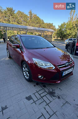 Хэтчбек Ford Focus 2014 в 