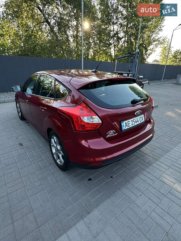 Хэтчбек Ford Focus 2014 в Днепре