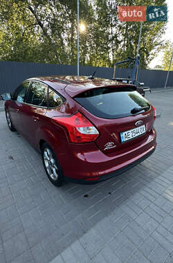 Хэтчбек Ford Focus 2014 в 