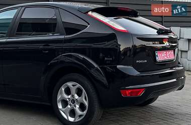Хэтчбек Ford Focus 2009 в 