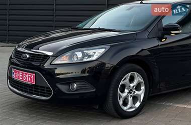 Хэтчбек Ford Focus 2009 в 
