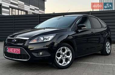 Хэтчбек Ford Focus 2009 в 