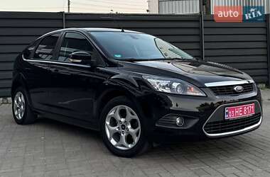 Хэтчбек Ford Focus 2009 в 