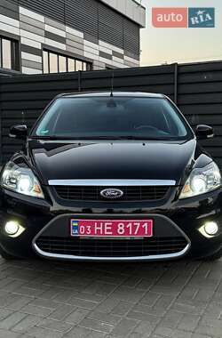 Хэтчбек Ford Focus 2009 в 