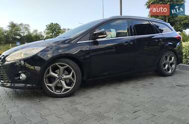 Универсал Ford Focus 2012 в 