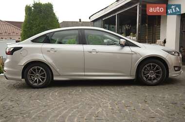 Седан Ford Focus 2013 в 