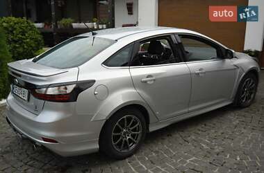 Седан Ford Focus 2013 в 