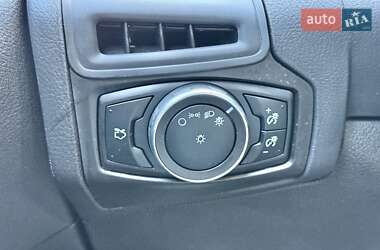 Седан Ford Focus 2016 в 