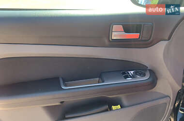 Седан Ford Focus 2010 в 