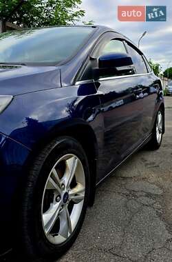 Седан Ford Focus 2012 в 
