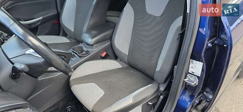 Седан Ford Focus 2012 в Киеве