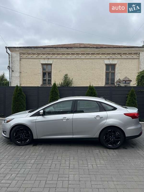 Седан Ford Focus 2016 в 