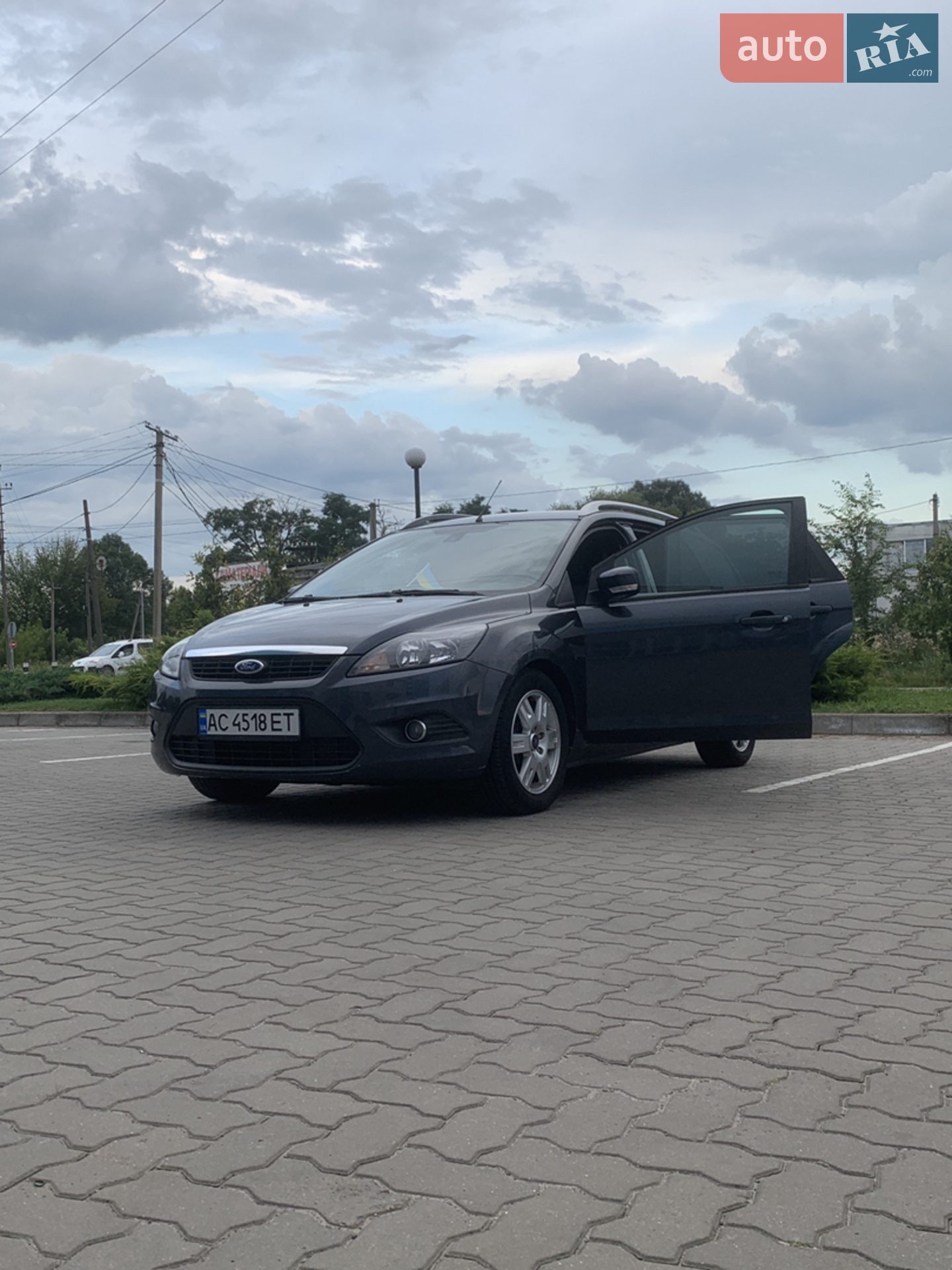 2010 Ford Focus - мініатюра 3