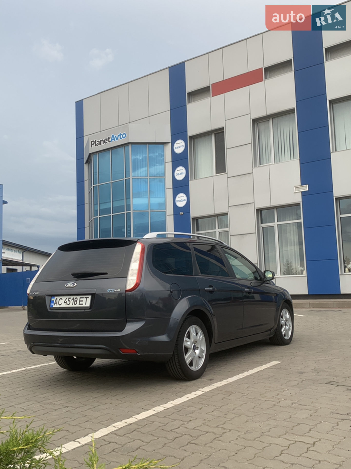2010 Ford Focus - мініатюра 4
