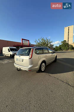 Универсал Ford Focus 2010 в 